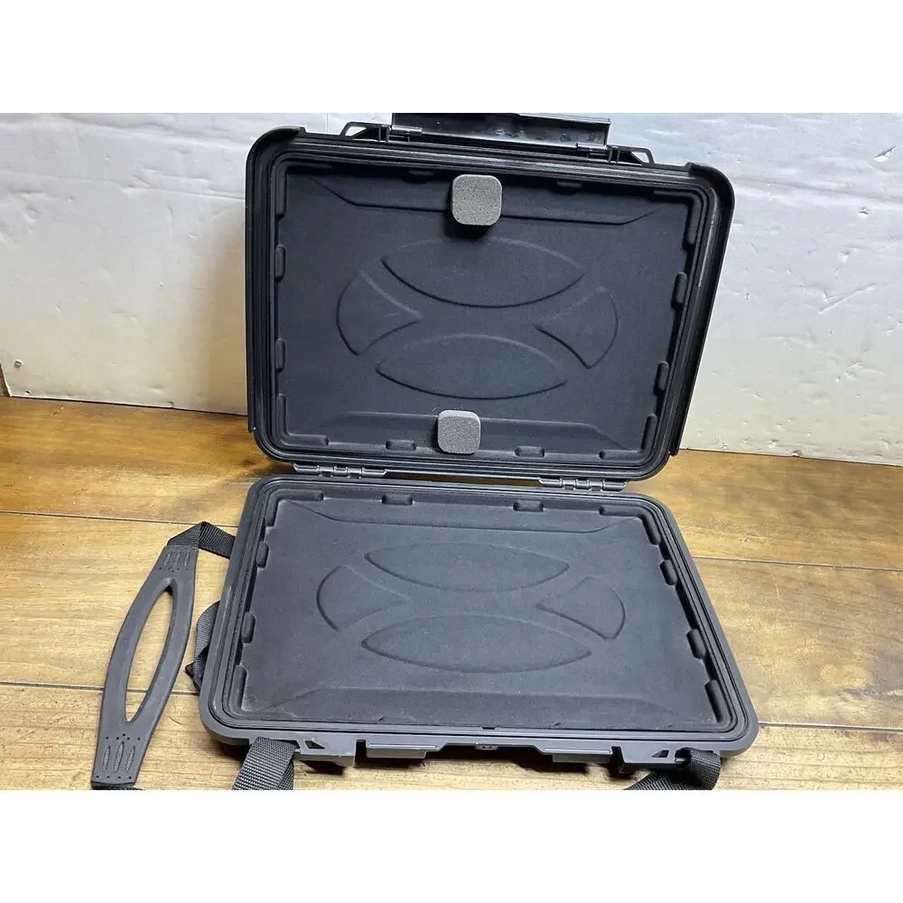 Pelican Peli 1070 Laptop Case For Equipment Transit Hard Travel Case